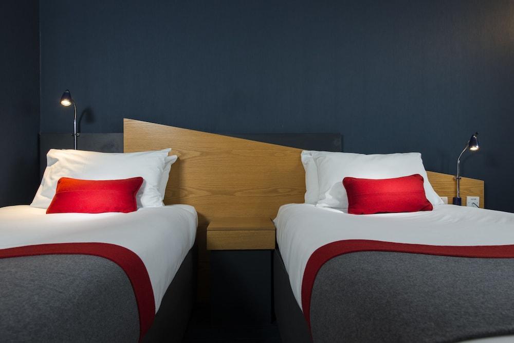 Holiday Inn Express Taunton East By Ihg Exteriör bild