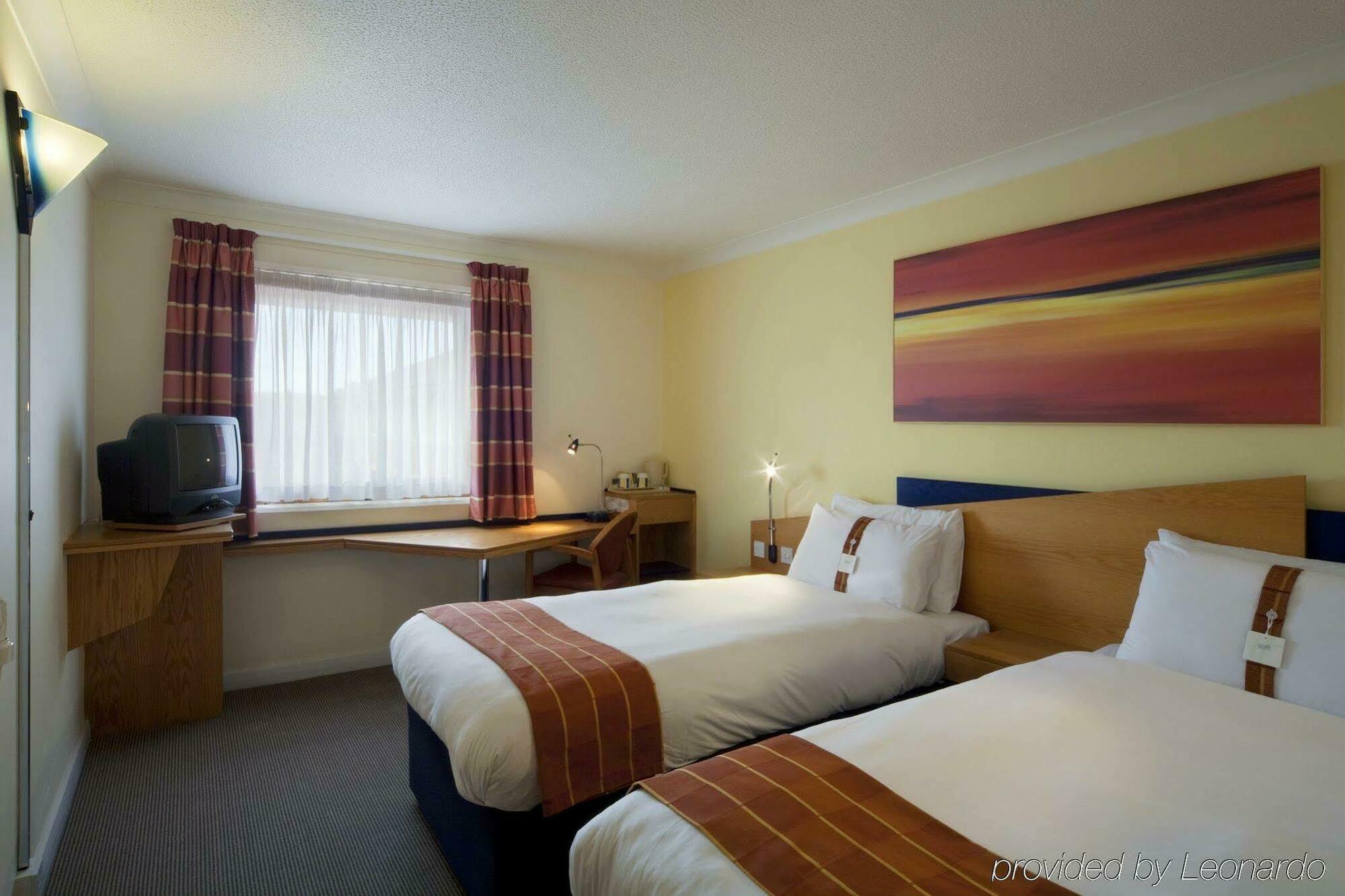 Holiday Inn Express Taunton East By Ihg Rum bild